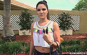 Perfect ass chick Jamie Sparx takes off her panties for money