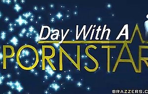 Sexy stripper Ryder Skye gets hardcore fucked