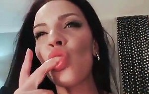 Hot camgirl masturbate-watch part2 on dhoneycams