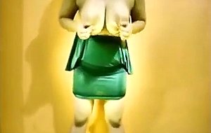 Extra thick mama stripping and teasing