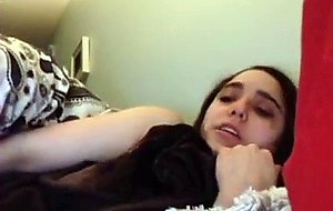 Horny chubby chick masturbates in bed