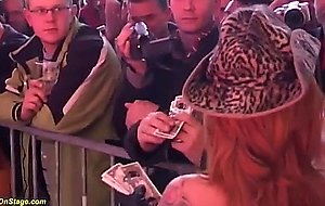 Public flexi lesbian milf show