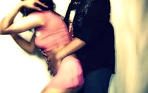 Gatita latina travesti