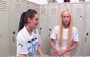 Lucky Guy Gets a Double Blow Job