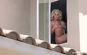 Phoenix marie foaming her big ass and juicy tits in the bathtub