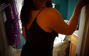 Hot milf pee date