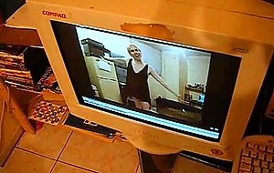 Crossdresser solo in amateur movie