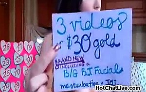 Busty babe masturbating at hotchatlive