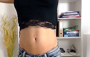 Hot babe with huge tits showing hergoods 