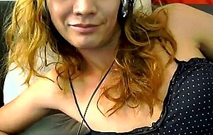 Good cumshot from sexy ladyboy