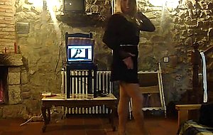 Amateur shemale dancing