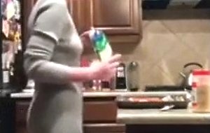 Making pizza 