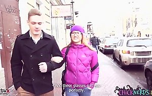 Brainbox chick spreads wide for doggystyle 