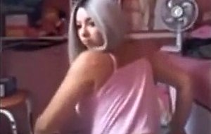 Rafaela de melo rebolando seu cuzao gigante 