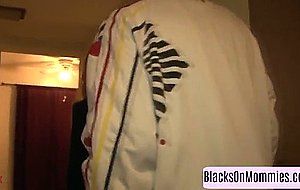 Bbc loving milf spitroasted in threesome 