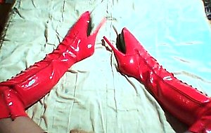 Crossdressing lady in latex