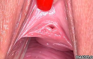 Hot czech teen stretches her soft snatch to the pe 