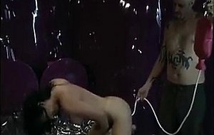 jeunot s'amuse avec un milf qui aime ca