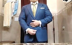 Str8 daddy jerking off in suit 