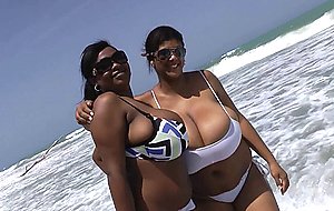 Ebony x 2 having a vacation in the carribean sea