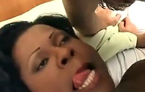 Black busty tranny filling guy