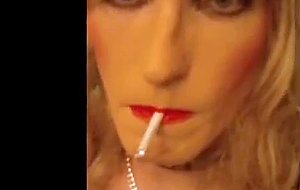 Amateur sexy cd licks a toy