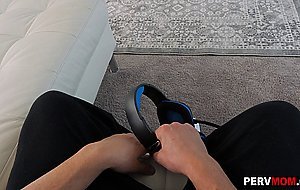 Stepmom MILF Jenna Noelle helped stepson to get rid of his gamer rage