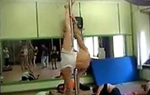 Pole-acrobat