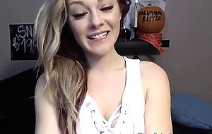 british cam-slut shows her big hole