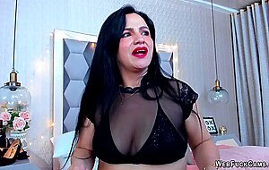 Anal masturbation of MILF Latina on webcam