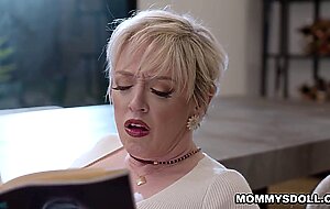 Dee and sophia continue to masturbate