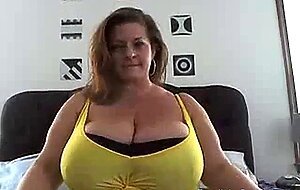 Oops at 4.00 huge boobs