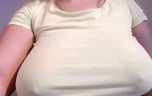 huge boob bbw