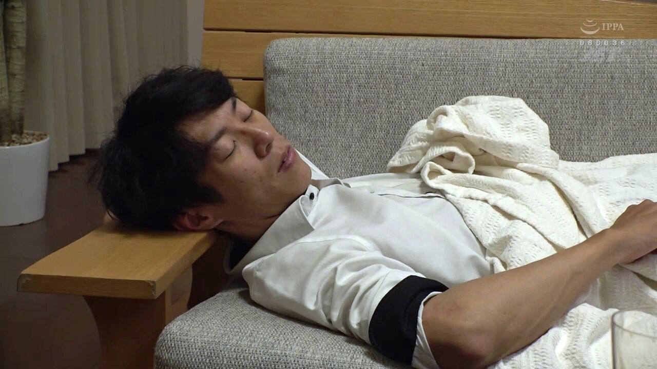 NKKD-330 Crying NTR Arousing Despair