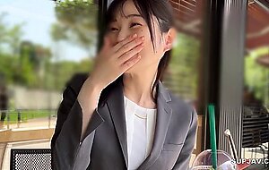 Momo, a new subordinate who is too devilish to lose his mind