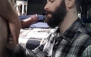 Big-Cock Bear Amateur Gets a Face Full of Cum