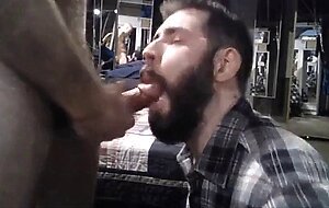 Big-Cock Bear Amateur Gets a Face Full of Cum