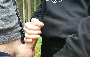 Victoria sign, she agreed to sex in the woods for $ 5