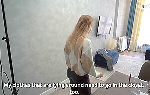 Marimoore, the new maid didn't do a good job, so she had to work her holes