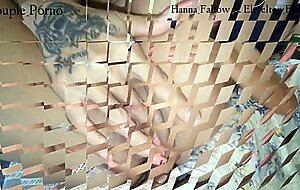 Wife giving her ass and pussy: homemade anal sex.