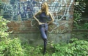 Deutsches Amateur-Madchen will einen Blowjob #11