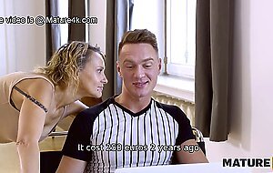 MATURE4K. Calling repairman old actress Vivven Veba knows in advance banging awaits