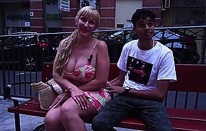 Blonde and busty mommy Victoria Vera wants you wo see her banging this young dude