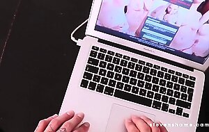 Casting Agent Fucks Teen Girl