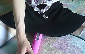 what's under her skirt? | cute teen cums hard, watch her pussy pulsate