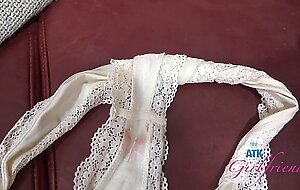 Sweet and innocent amateur babe Sunny Soleil creams from getting eaten out and suck cock