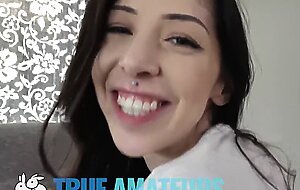 Inked punk babe milks cock with her feet - Trueamateur