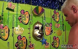 ROUGH SEX LOVING TEEN TWAT EXPLODES - STEVIE SHAE