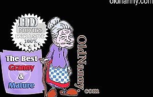 Old granny and girl sex-toying together