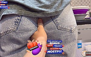 The flatmate-girl doesn't mind periodic fucking in the kitchen and get cum in her mouth and pigtails